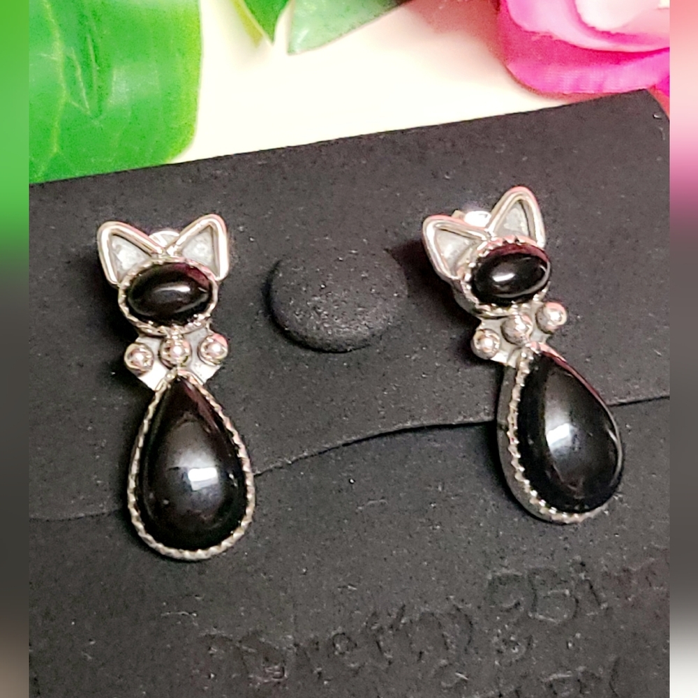 S925 Black Onyx Cat Earrings